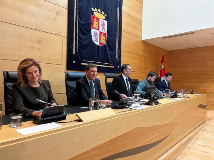 Comparecencia del Consejero de Economía y Hacienda, Carlos Fernández Carriedo, para detallar sus presupuestos de 2026