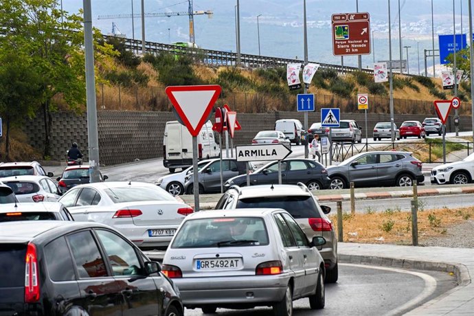 Archivo - GR-30 en los accesos a Armilla (Granada), en imagen de archivo
