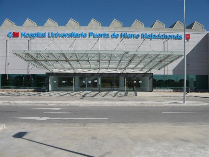 Archivo - Hospital público Universitario Puerta de Hierro en Majadahonda, Madrid (España).