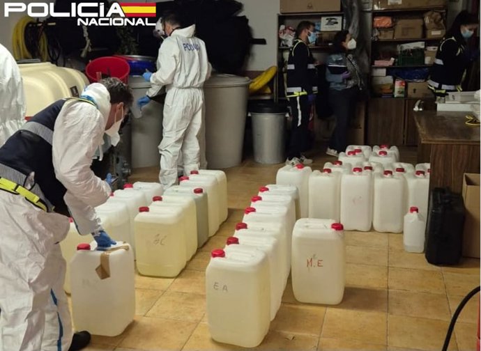 Desmantelamiento del laboratorio de extracción de cocaína en Torredelcampo