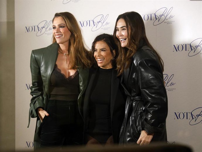 Mar Saura, Eva Longoria y Vicky Martín Berrocal durante una cena privada donde se reúnen numerosas celebrities