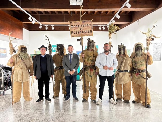 Presentación de la recuperación de una de las tradiciones más antiguas y singulares de Pelahustán, los Moharraches.
