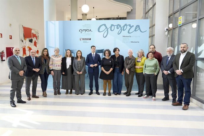 Pradales ha presidido el acto institucional por el 'Día de la Memoria' celebrado en el Palacio de Congresos Europa de Vitoria-Gasteiz