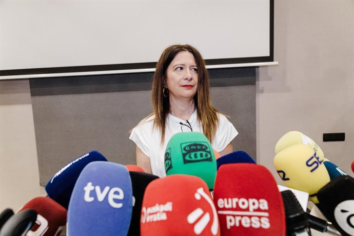 Archivo - Arquivo - Leire Díez, ex-militante socialista, durante coletiva de imprensa no Hotel Novotel, em 4 de junho de 2025, em Madri (Espanha). Leire Díaz, que aparece em vários áudios fazendo denúncias contra comandantes da Unidade Operacional Central