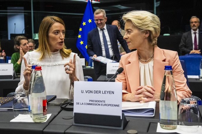 Archivo - La presidenta del Parlamento Europeo, Roberta Metsola, y la presidenta de la Comisión Europea, Ursula von der Leyen.