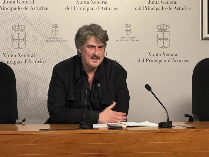 El portavoz parlamentario de Convocatoria por Asturies, Xabel Vegas.