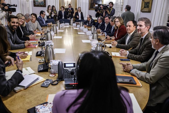 El Secretario general del Partido Popular de la Comunidad Valenciana, Juan Francisco Pérez Llorca, durante la celebración de la junta de Síndics, a 10 de noviembre de 2025, en Valencia (España).
