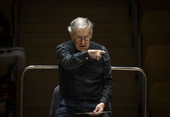El director británico Sir John Eliot Gardiner debuta en Les Arts con sinfonías de Sibelius y Dvorák