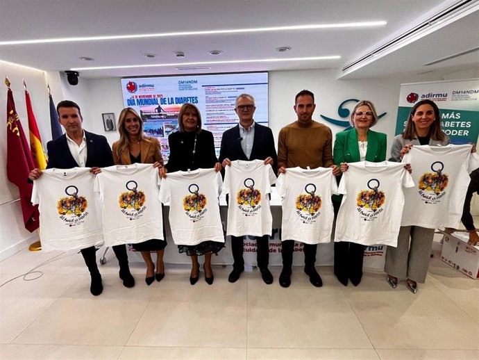 El consejero de Salud participa en la presentación de los actos organizados con motivo del Día Mundial de la Diabetes