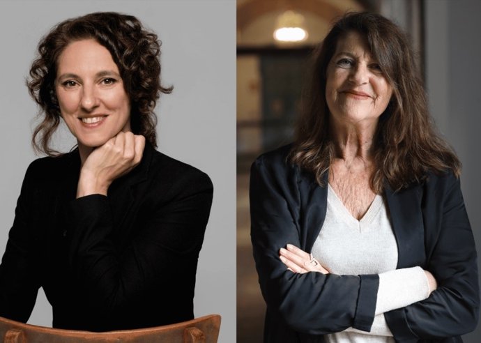 La actriz María Morales (izda.) y a la técnica de cultura Mercedes Tirado.