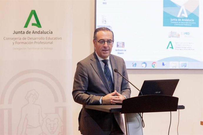 El delegado territorial de Desarrollo Educativo y Formación Profesional y de Universidad, Investigación e Innovación de la Junta de Andalucía en Málaga, Miguel Briones