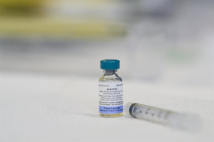 Archivo - March 4, 2025, St.Thomas, Canada: A dose of the measles, mumps, and rubella (MMR) vaccination is shown at a vaccine clinic at Southwestern Public Health in St. Thomas, Ont., on March 4.