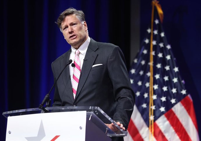 Archivo - 13 de maio de 2025, Washington Dc, Virgínia, EUA: O vice-secretário de Estado dos EUA, Christopher Landau, fala durante uma sessão da Cúpula de Investimento SelectUSA 2025 no Gaylord Convention Center em National Harbour, Maryland, em 13 de maio