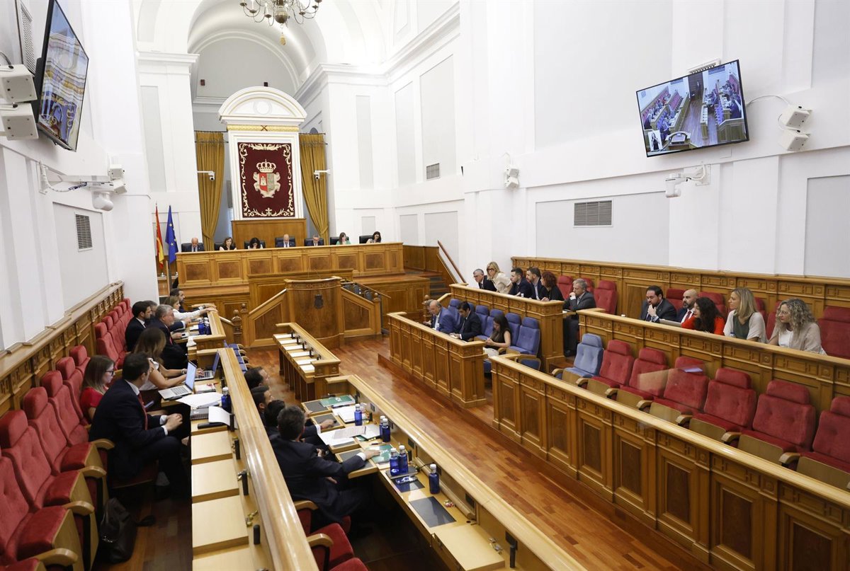 Estado y C-LM negocian resolver discrepancias suscitadas tras la aprobación de la Ley de Simplificación Administrativa