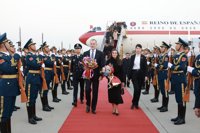 Los Reyes llegan a Pekín para reunirse con Xi Jinping en el segundo tramo de su visita de Estado