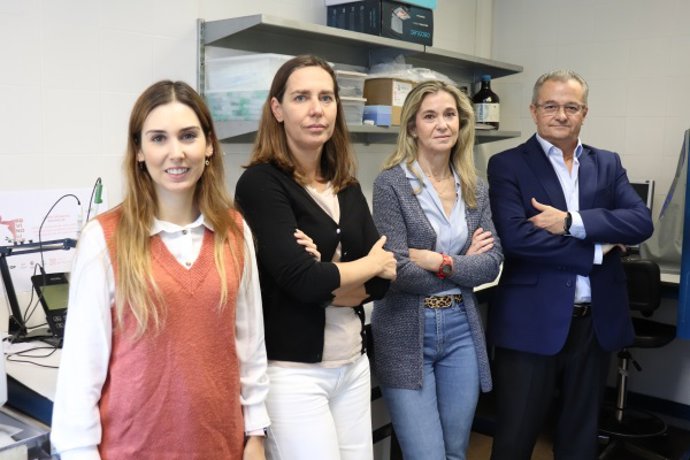 El equipo que ha llevado a cabo la investigación: Maite Sánchez, Carmen Avilés, Montserrat Vioque y Rafael Gómez.