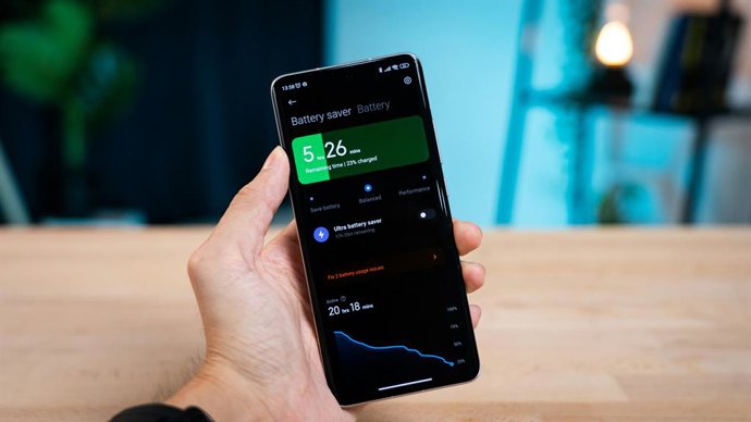 Tela de economia de bateria em um smartphone
