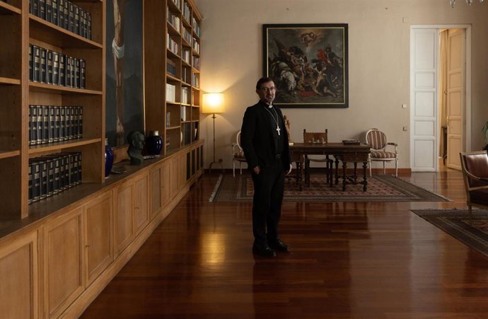 Archivo - El arzobispo de Madrid, José Cobo, en una fotografía de archivo.
