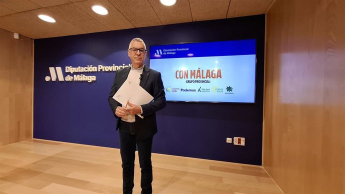 El diputado provincial de Con Málaga, Juan Márquez, ha reaccionado a los presupuestos presentados por el equipo de gobierno del PP en la Diputación de Málaga tachándolos de "ficticios".