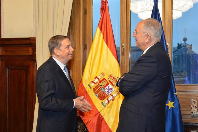 El Ministro De Agricultura, Pesca Y Alimentación, Luis Planas, Recibe Al Comisario De Pesca Y Océanos, Costas Kadis, En Su Tercera Visita A España