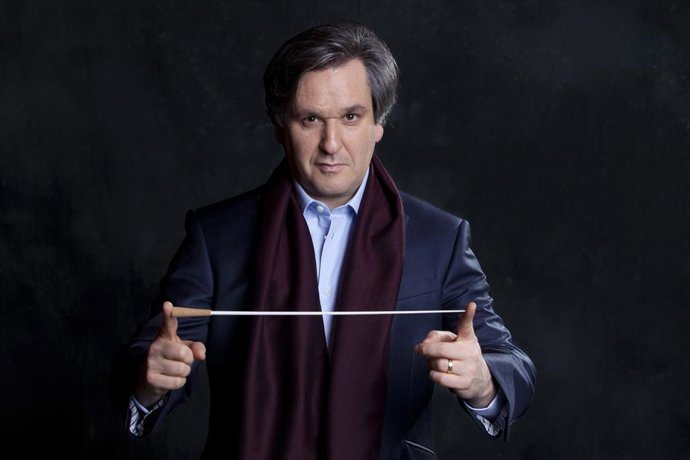 Archivo - El director Sir Antonio Pappano.