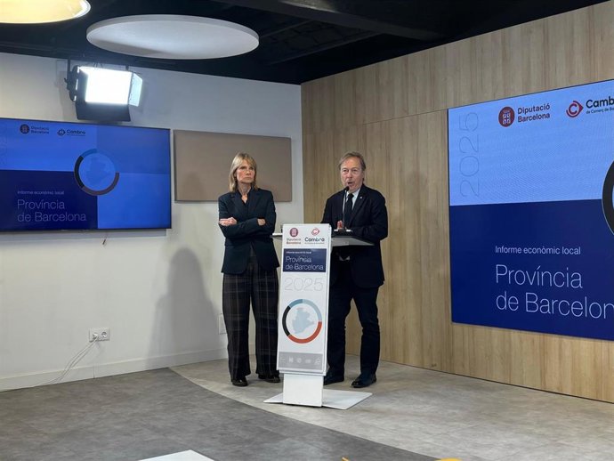 Moret y Santacreu en la presentación del informe este martes