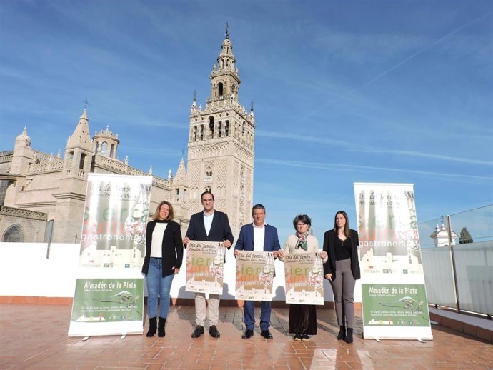 Presentación del Día del Jamón de Almadén de la Plata en la Casa de la Provincia de la Diputación de Sevilla.