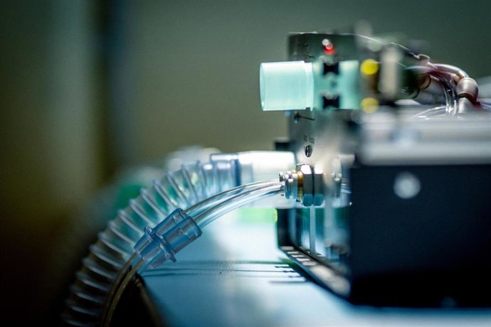 Archivo - Oxyvita, respirador UCI de bajo coste desarrollado por ennomotive