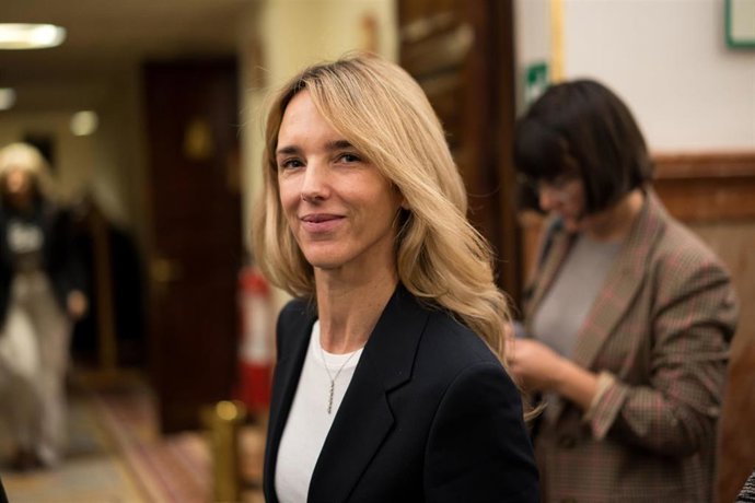 Archivo - La diputada del PP, Cayetana Álvarez de Toledo, durante una sesión plenaria, en el Congreso de los Diputados.