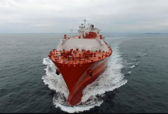 Archivo - Barco metanero