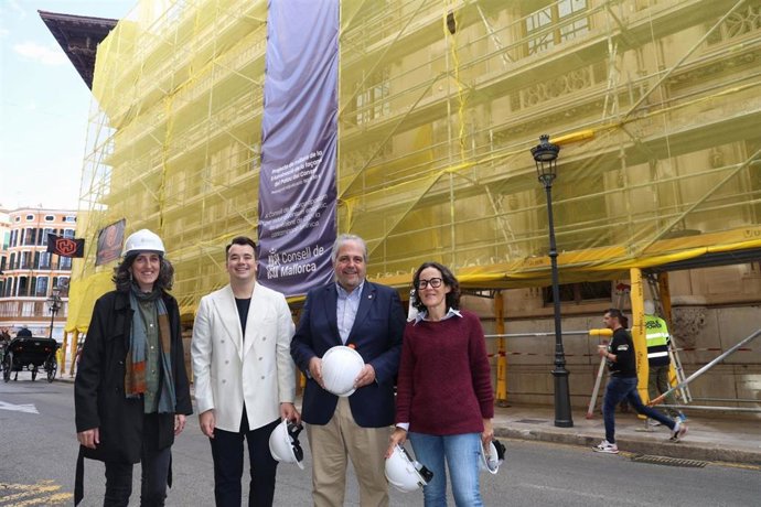 Mejora la eficiencia energética de toda la iluminación de la fachada del Palau del Consell.