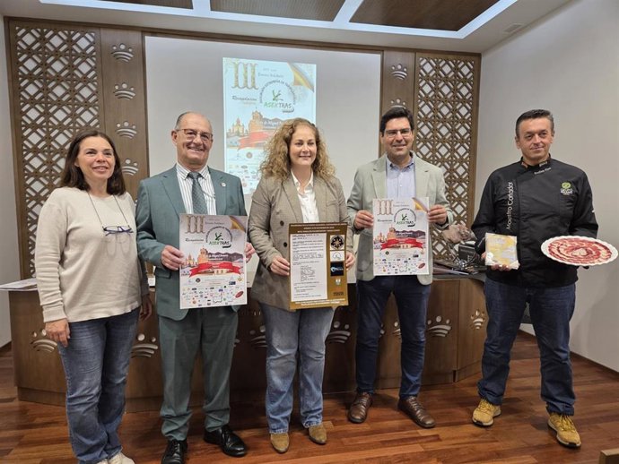 Presentación del  Encuentro Solidario de Cortadores de Jamón de Torre de Miguel Sesmero