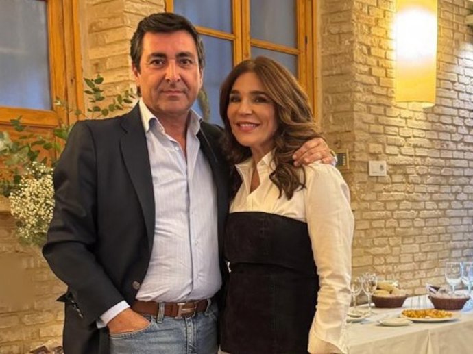 Raquel Bollo y su prometido, Mariano Jorge