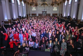 La XVI edición de 'Santander W50' busca a las 50 mejores directivas internacionales con formación impartida por el LSE