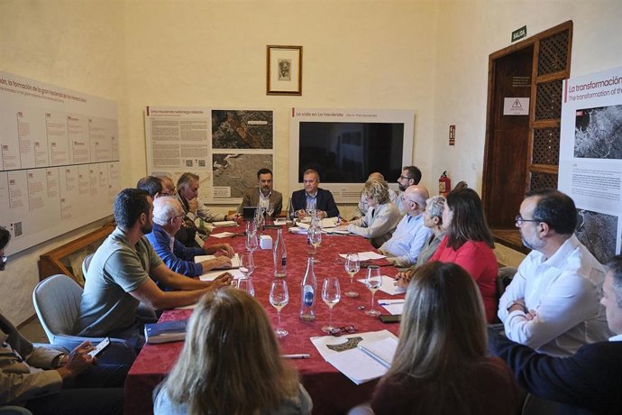 Reunión de la Mesa del Vino de Tenerife
