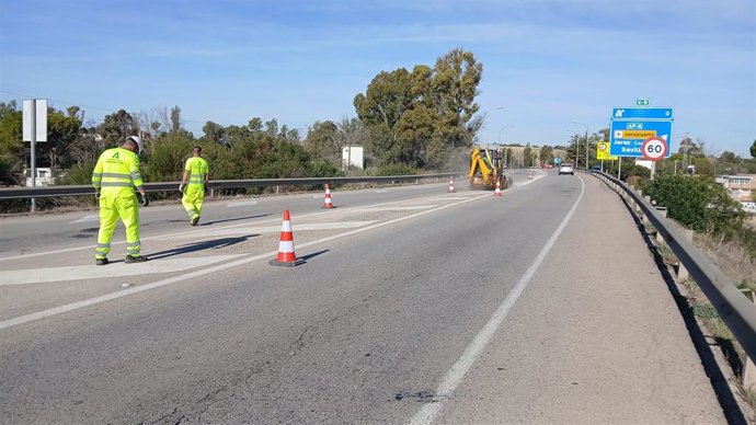Obras en la autovía A-381 entre Jerez y Los Barrios en la provincia de Cádiz