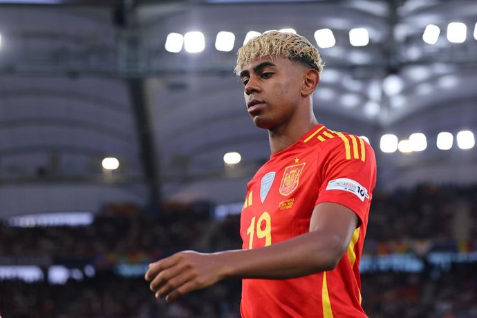 Archivo -  Lamine Yamal en un partit amb la selecció