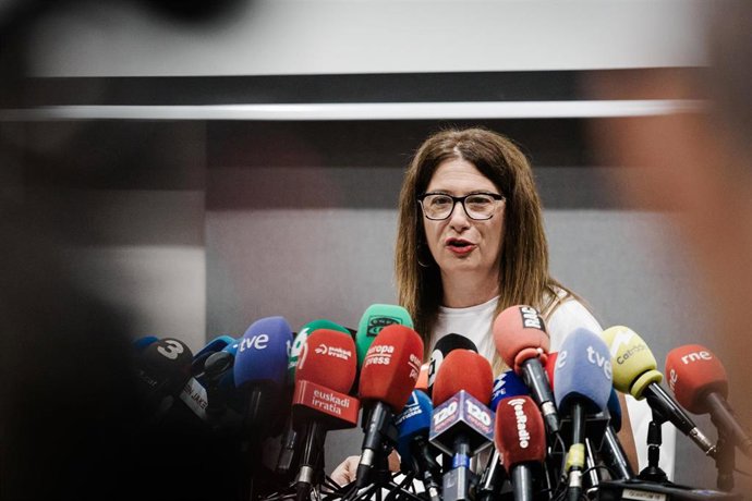 Archivo - La exmilitante socialista Leire Díez durante una rueda de prensa, en el Hotel Novotel, a 4 de junio de 2025, en Madrid (España).