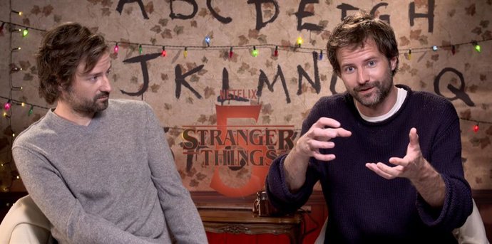 Los Duffer defienden el estreno del final de 'Stranger Things' en cines: "En streaming no hay esa experiencia colectiva"