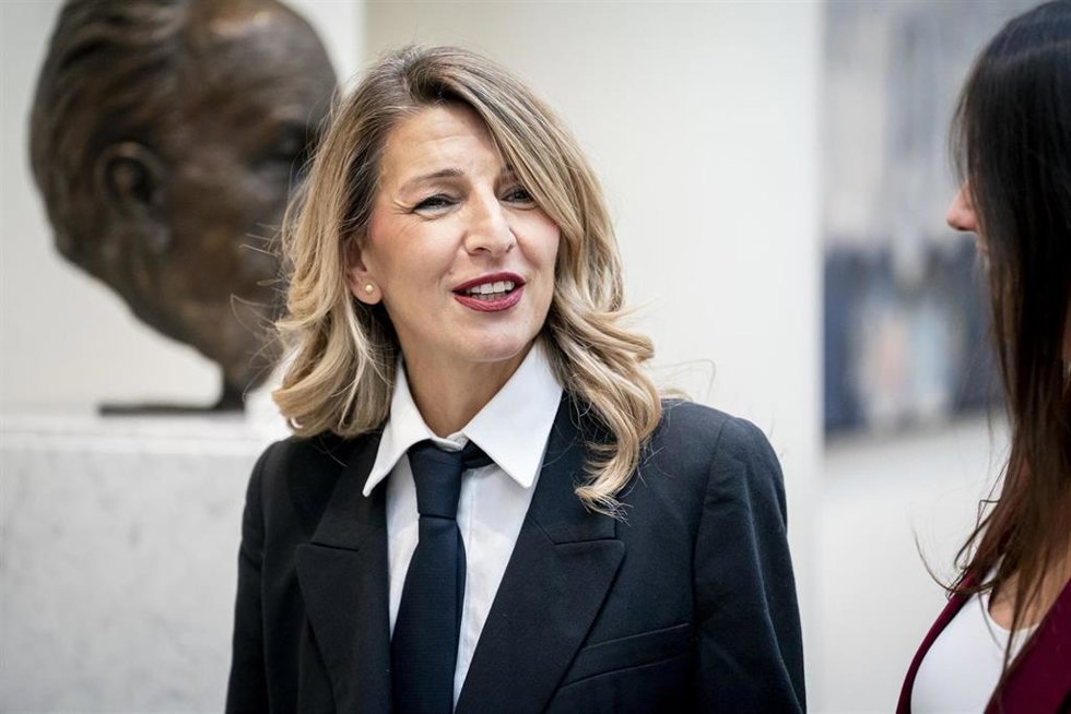La vicepresidenta segunda y ministra de Trabajo, Yolanda Díaz, a su llegada a una sesión plenaria, a 4 de noviembre de 2025, en Madrid (España).