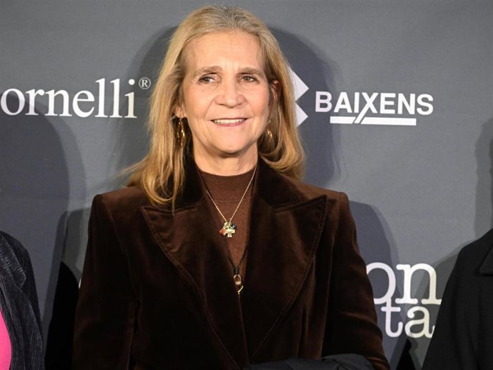 La Infanta Elena durante la entrega de premios Dona2 organizados por la fundación  Kike Osborne