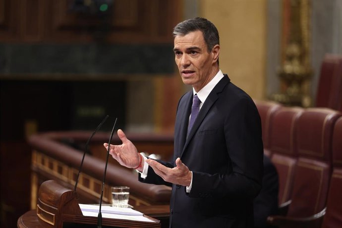 El presidente del Gobierno, Pedro Sánchez, interviene durante una sesión de control al Gobierno, en el Congreso de los Diputados, a 12 de noviembre de 2025, en Madrid (España).
