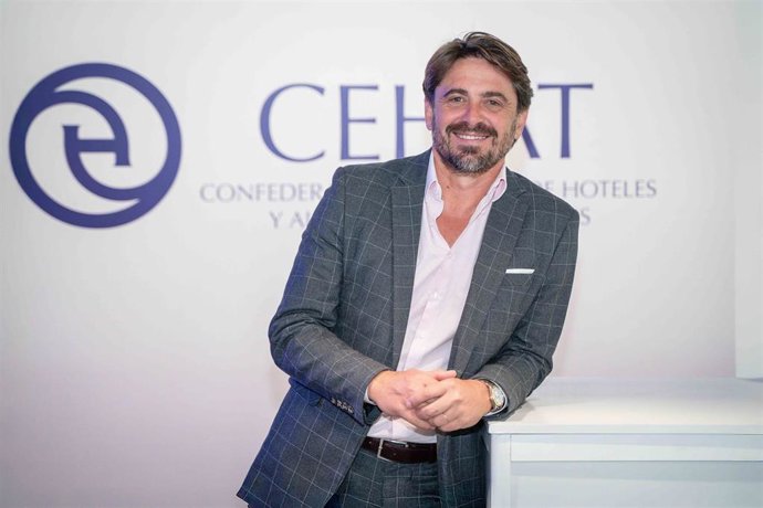 Archivo - El presidente de la Confederación Española de Hoteles y Alojamientos Turísticos (Cehat), Jorge Marichal.