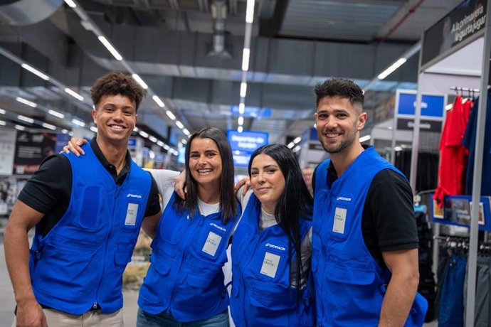 Trabajadores de Decathlon