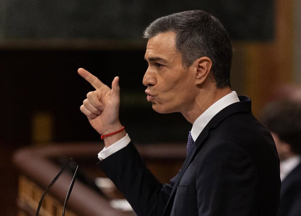El presidente del Gobierno, Pedro Sánchez, interviene durante una sesión de control al Gobierno, en el Congreso de los Diputados,