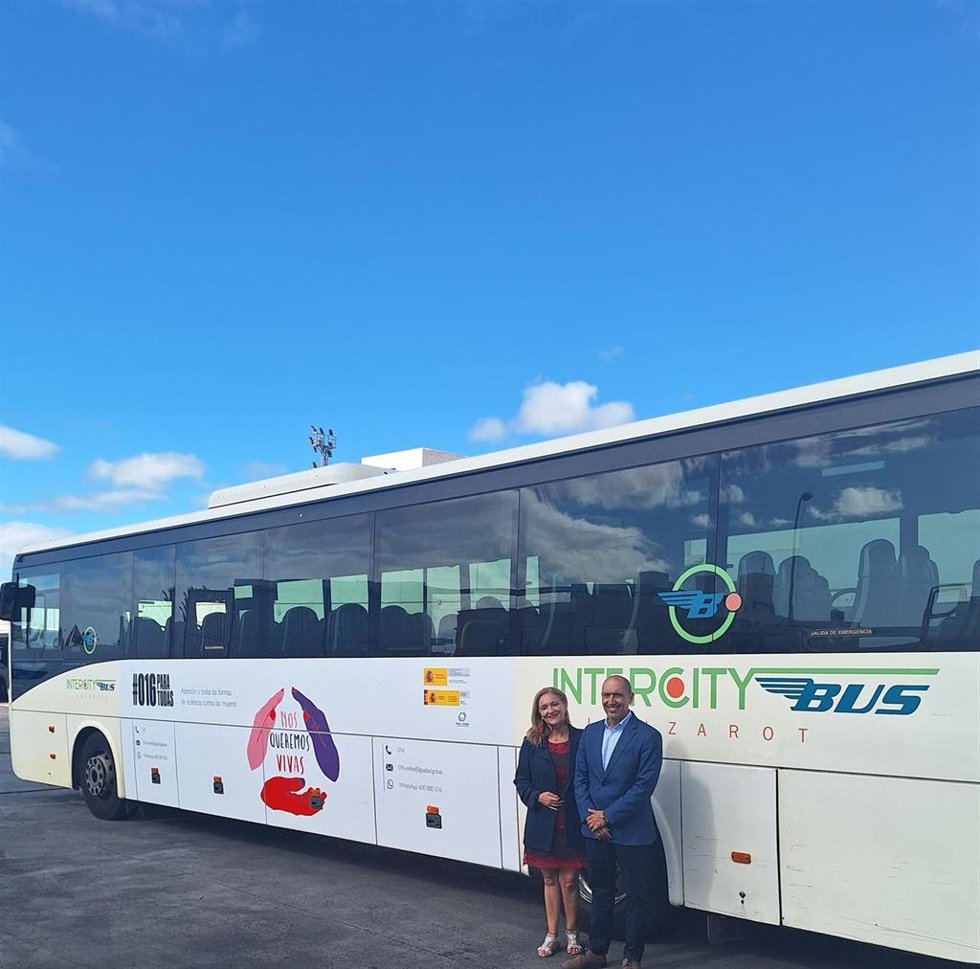Campaña contra la violencia de género en guaguas de Lanzarote