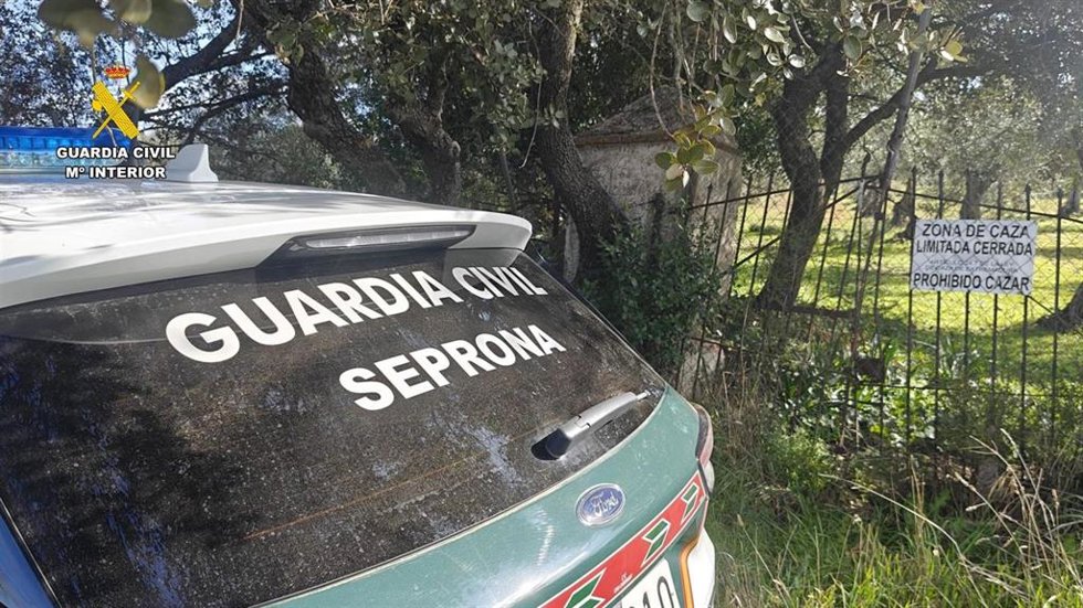 Archivo - Un vehículo de Seprona de la Guardia Civil.