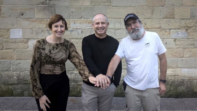 Puntueuseko eta Izarkomeko ordezkariak