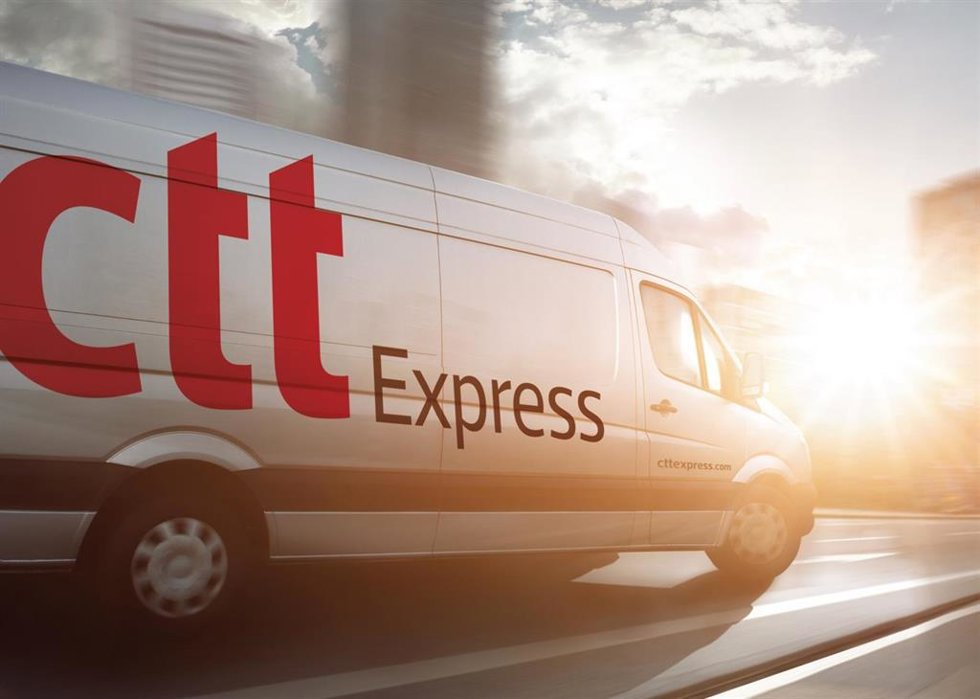 Archivo - Imagen de una furgoneta de CTT Express.