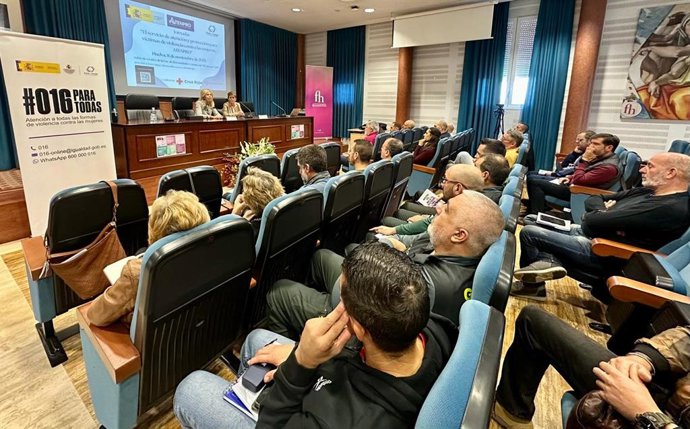 Jornada sobre el Servicio Telefónico de Atención y Protección para víctimas de violencia contra las Mujeres (Atempro).